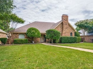 2002 Dover Dr, Rowlett, TX 75088