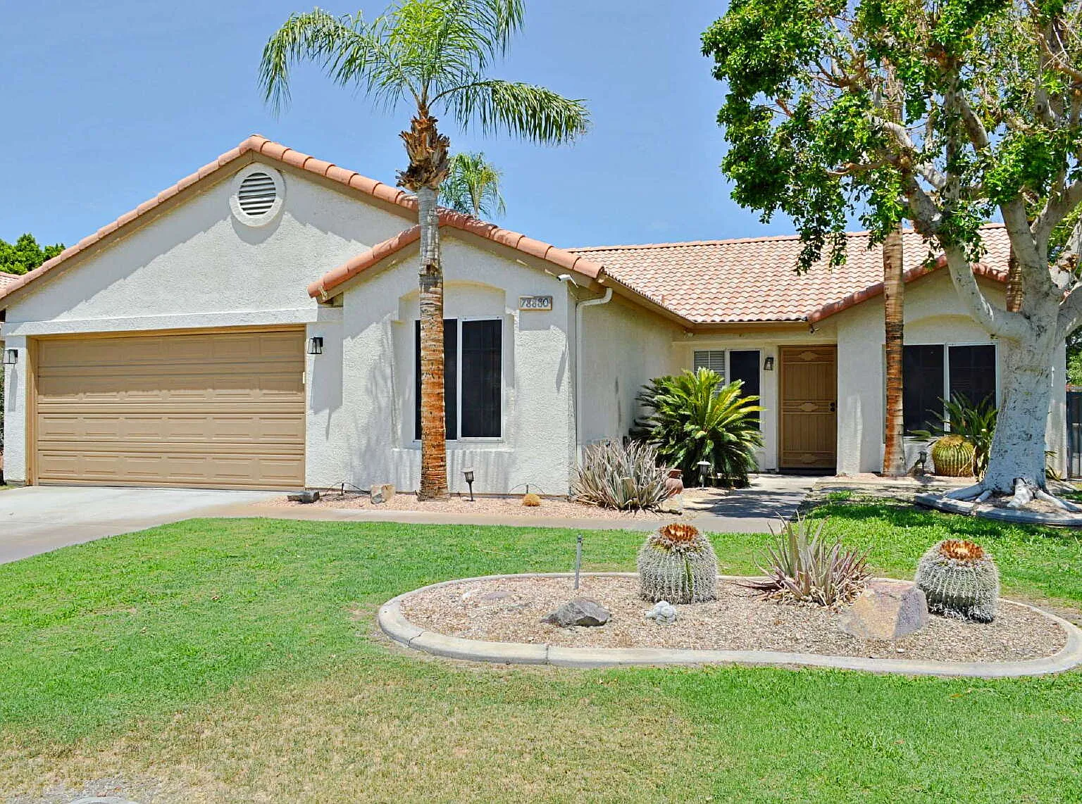 3 bed, 2.0 bath, 1659 sqft, $3,000 — Photo 1