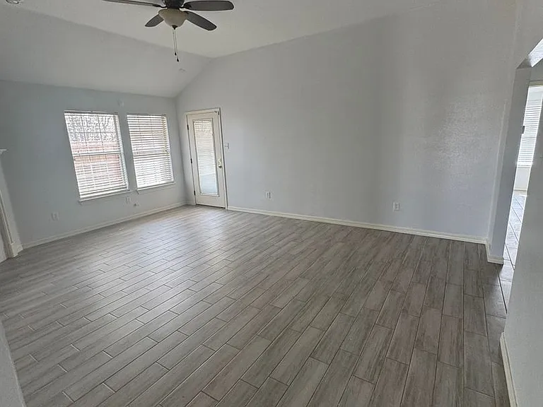 1912 Franklin Dr — Photo 21