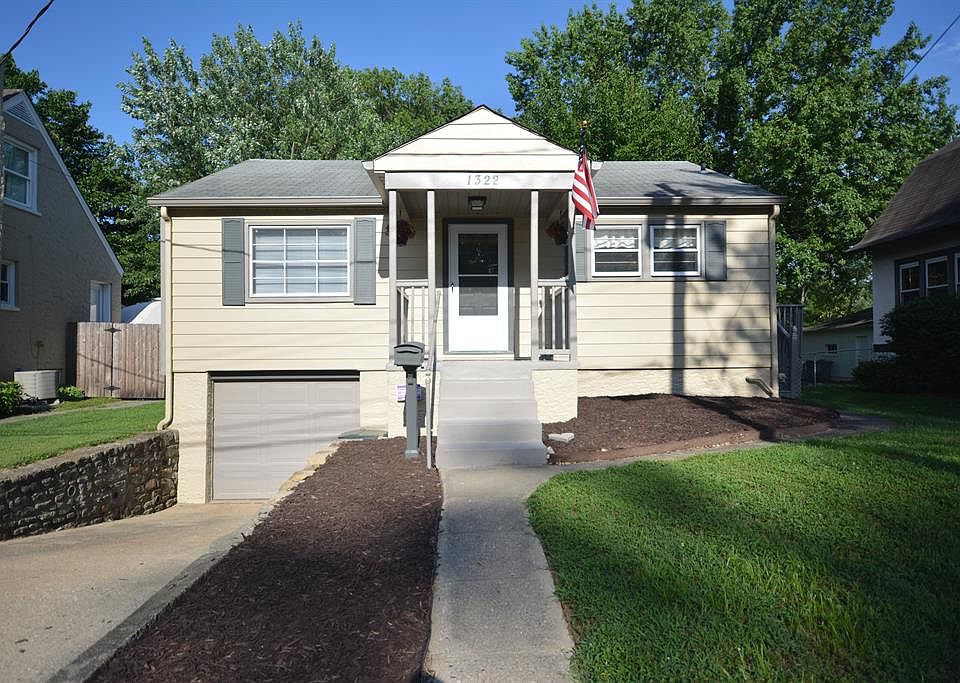 1st image of 1322 Schirmer Ave