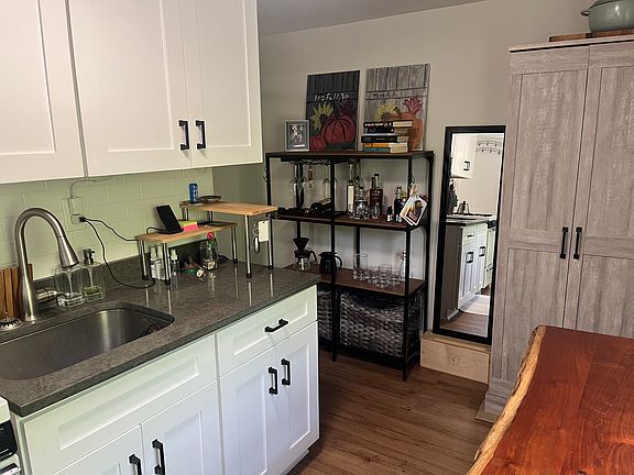 4th image of 101 Harvard St #3