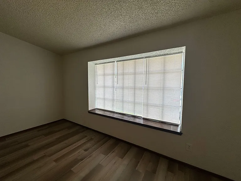 108 Kendra Dr — Photo 10