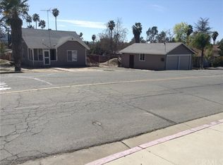 2855 E Devonshire Ave, Hemet, CA 92544
