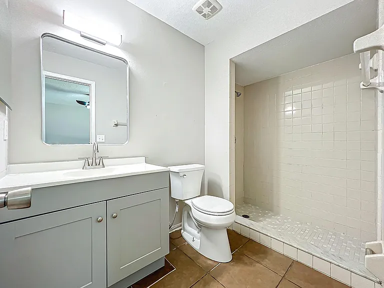 13868 Lena St — Photo 10