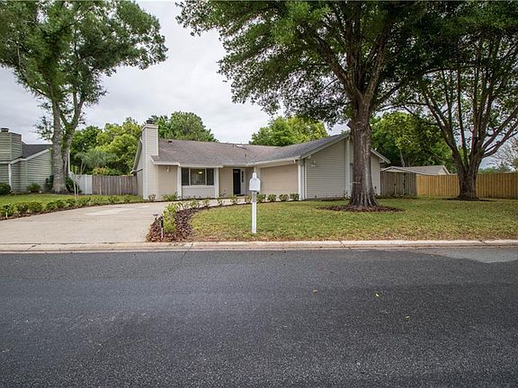 3rd image of 203 Cambridge Dr