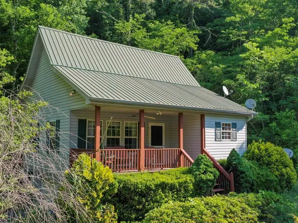 2341 Lower Rinehart Rd, Dandridge, TN 37725