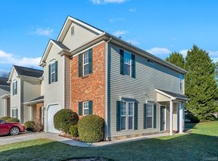 9428 Kimmel Ln, Charlotte, NC 28216