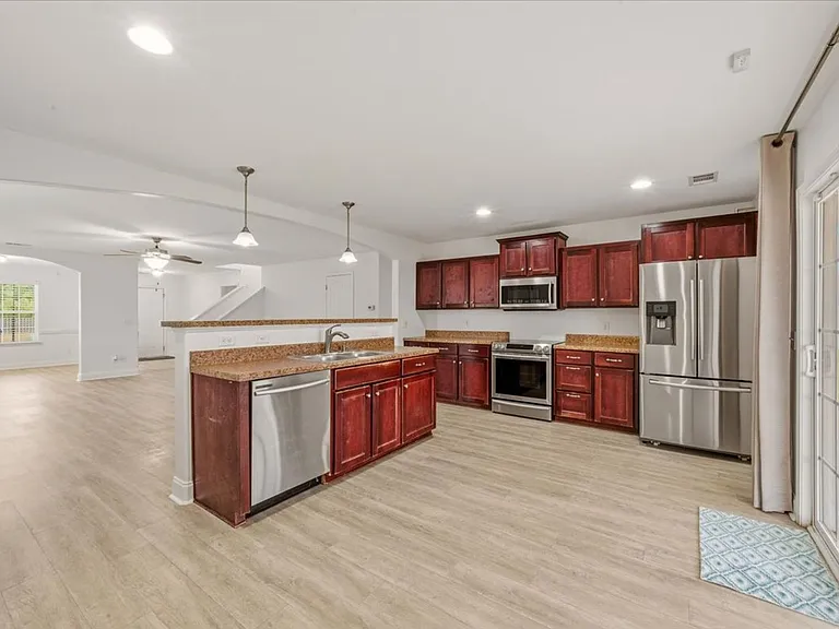 102 Old Mill Rd — Photo 29