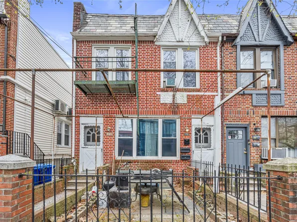 1816 21st Drive, Astoria, NY 11105
