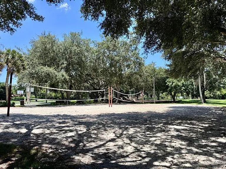 10320 Guatemala St #10320 — Photo 18
