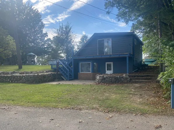 58872 Yeatter Rd, Colon, MI 49040