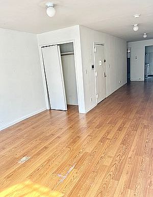 3rd image of 81 Canal St APT 3