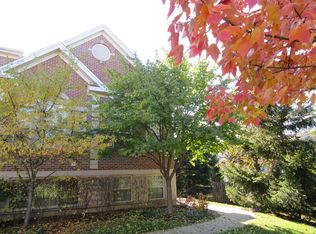 464 Prestwick Ln, Wheeling, IL 60090