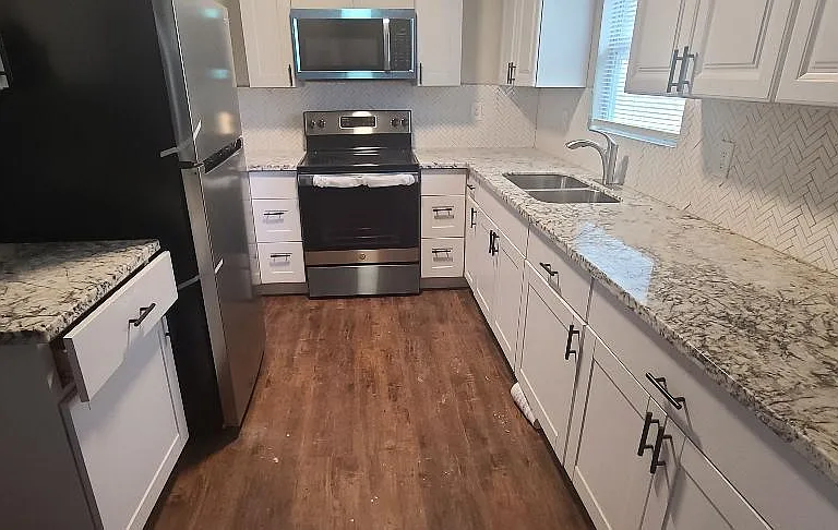 7305 Saint Augustine St — Photo 7