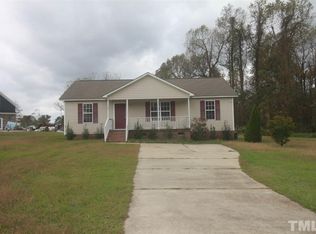 149 Meade Dr, Four Oaks, NC 27524