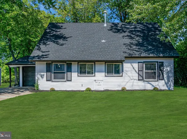 31 Poplar Ln, Willingboro, NJ 08046