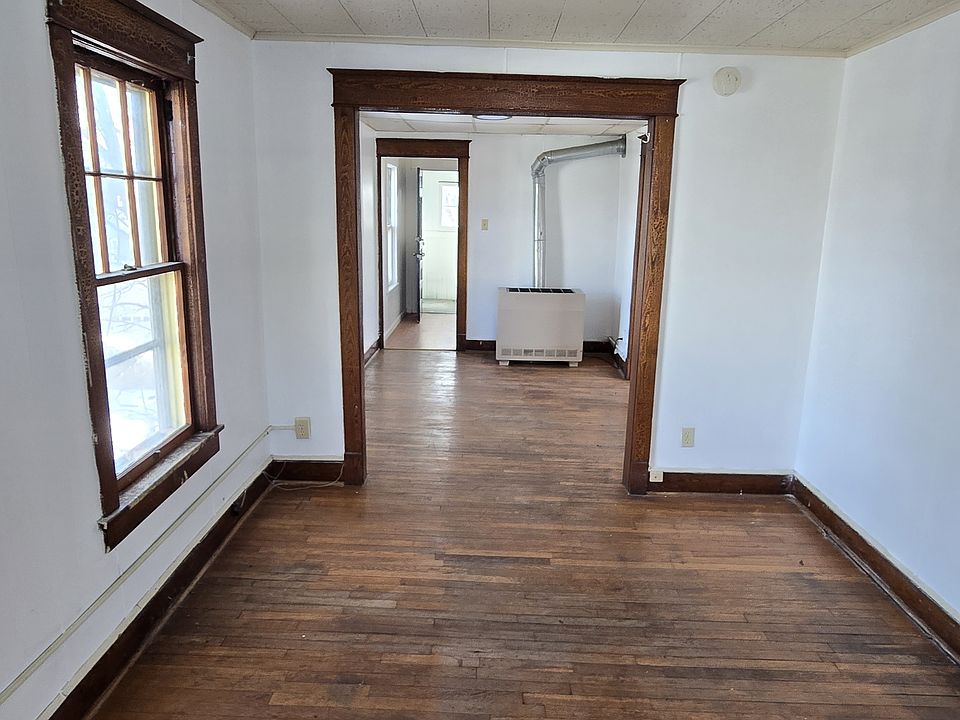 2nd image of 1706 Tracy St #3R
