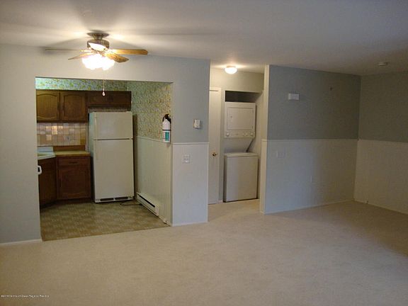 3rd image of 10C Columbus Blvd