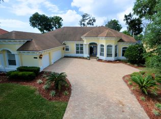 13718 Saxon Lake Dr, Jacksonville, FL 32225