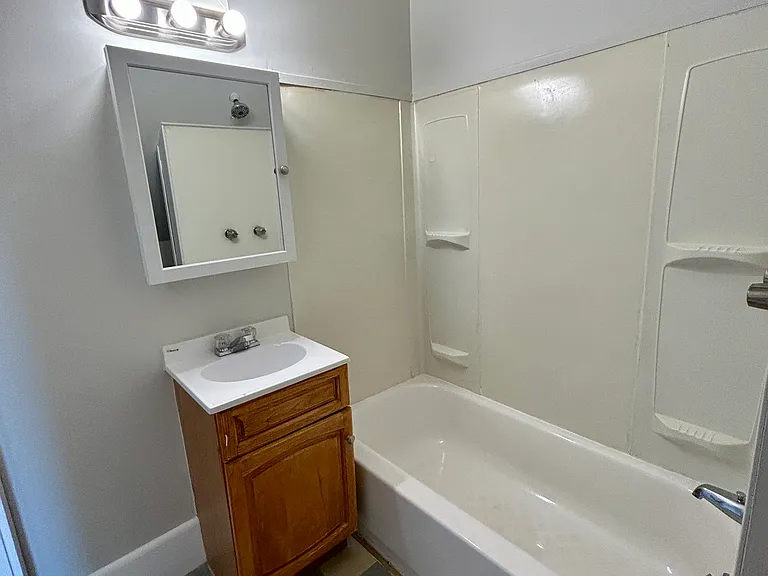 409 Main St #105 — Photo 14
