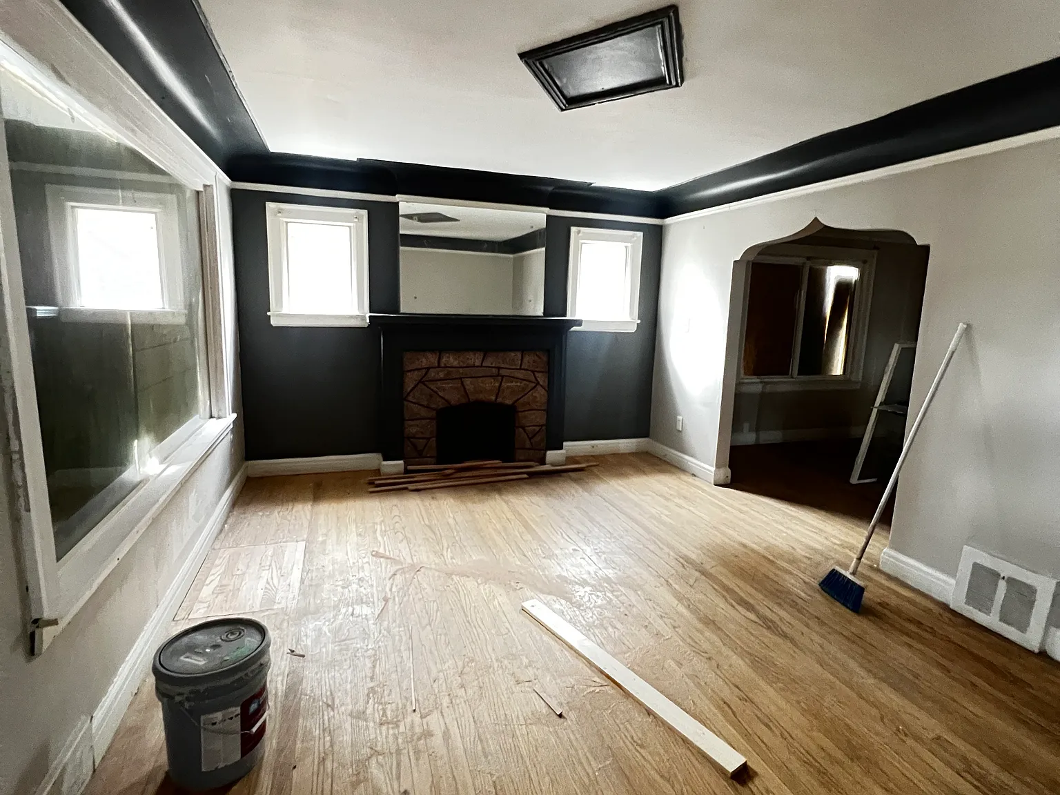 2 bed, 1100 sqft, $1,250 — Photo 3