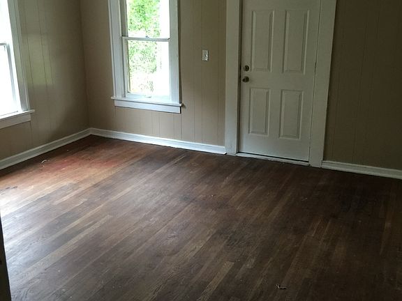 4th image of 3135 Fulton St