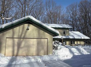 E5420 N Star Rd, Ironwood, MI 49938