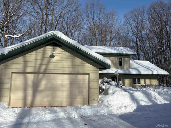 E5420 N Star Rd, Ironwood, MI 49938