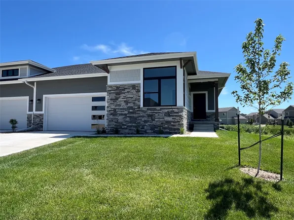 156 NW Sunrise Dr, Waukee, IA 50263