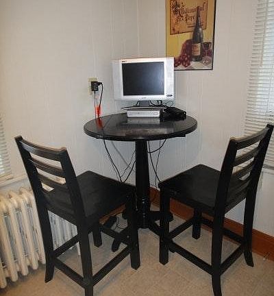 Suite #2 - Breakfast Nook