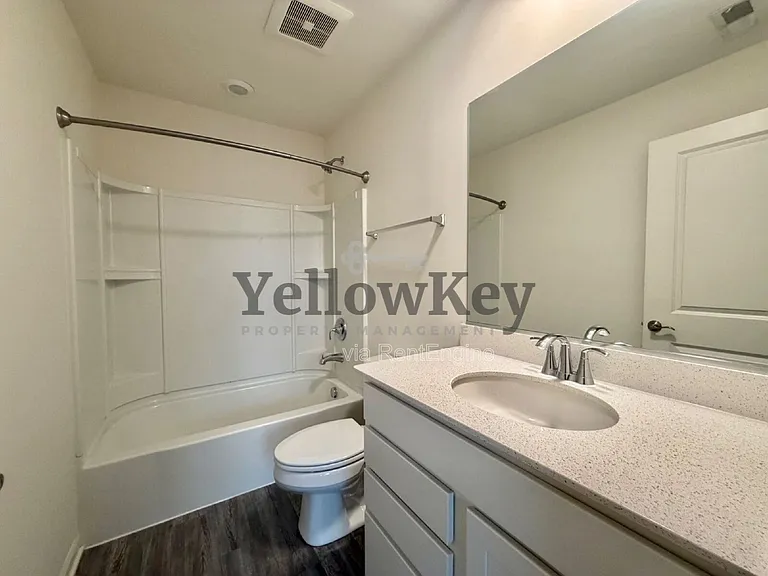 1707 Carlstedt Dr — Photo 8