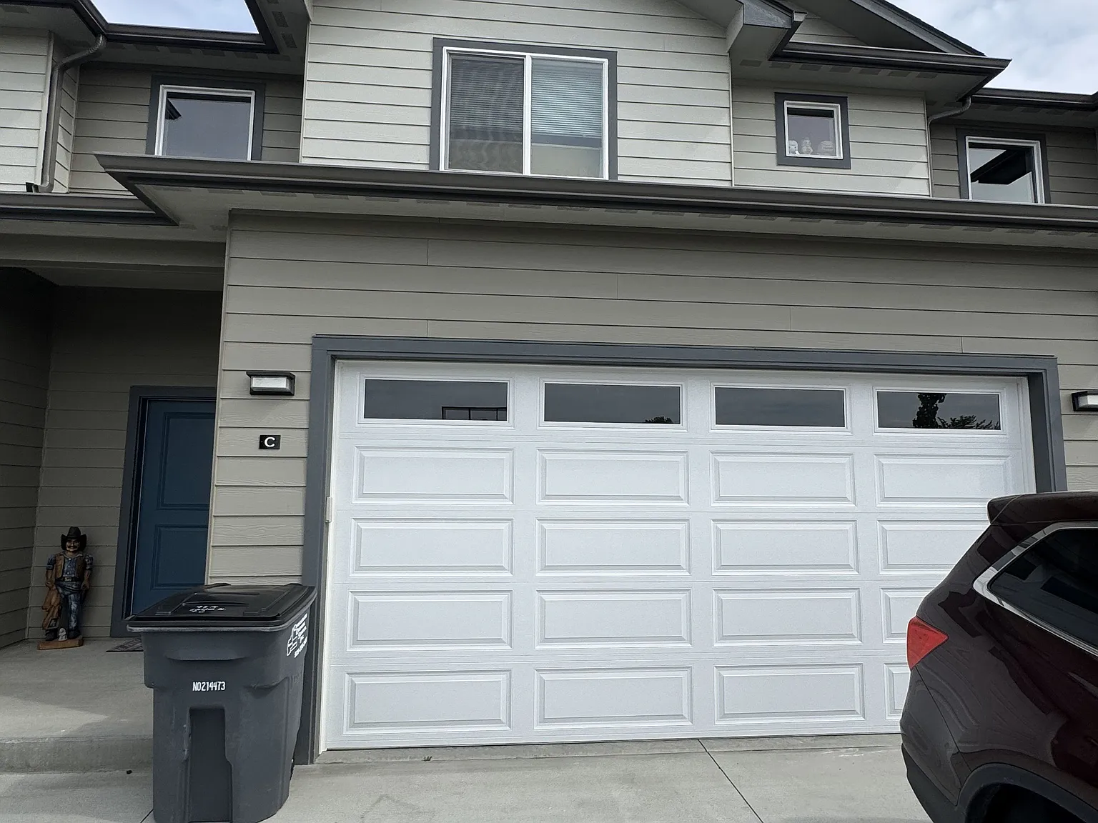 3 bed, 2.5 bath, 1680 sqft, $1,950 — Photo 1