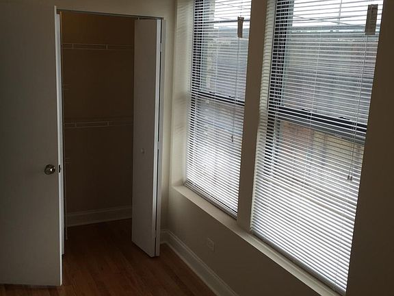 4th image of 1112 W Balmoral Ave #A311