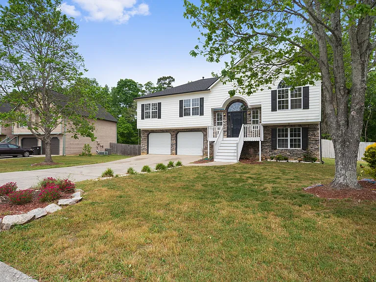 1414 Paddocks Way — Photo 39