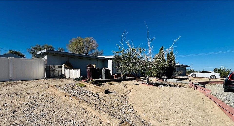 1st image of 72915 Siesta Dr