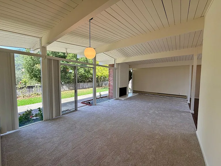 336 Mount Shasta Dr — Photo 2