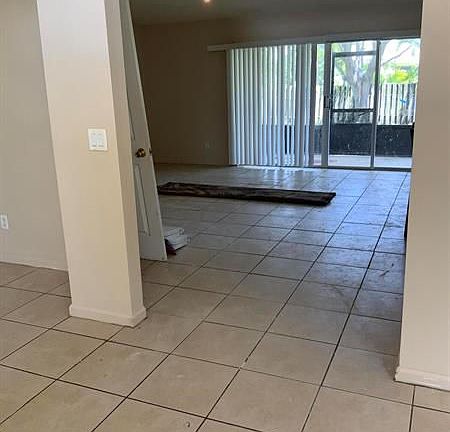 2nd image of 1157 SE Mendavia Ave