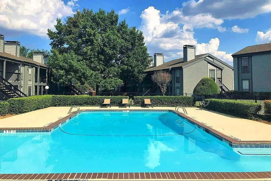 Keller Oaks — Photo 1