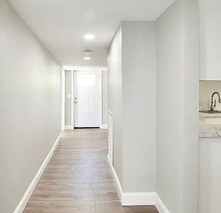 3rd image of 52 Mulberry St #2