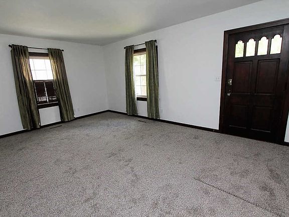3rd image of 263 Lincoln St
