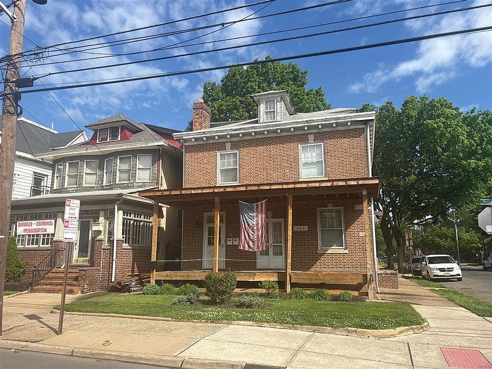 2nd image of 440 Hamilton Ave