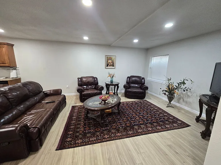 13819 Fillmore St — Photo 7