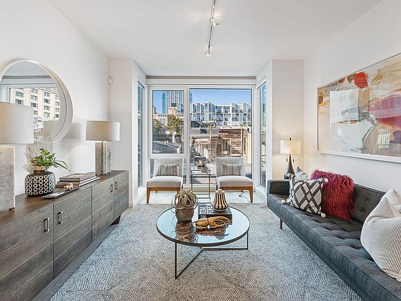 5th image of 870 Harrison St Unit 202