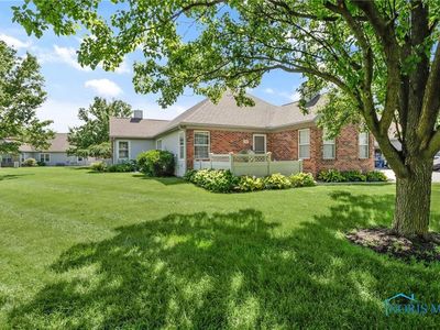 48 Foxgate Cir E, Bowling Green, OH, 43402