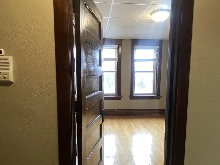 218 N 1st Ave W #7 — Photo 16