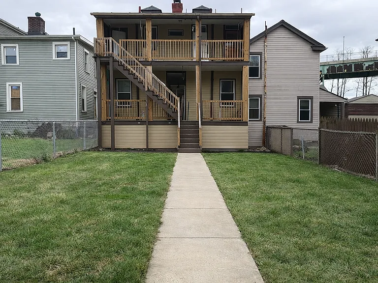 3819 Acorn St #1 — Photo 6