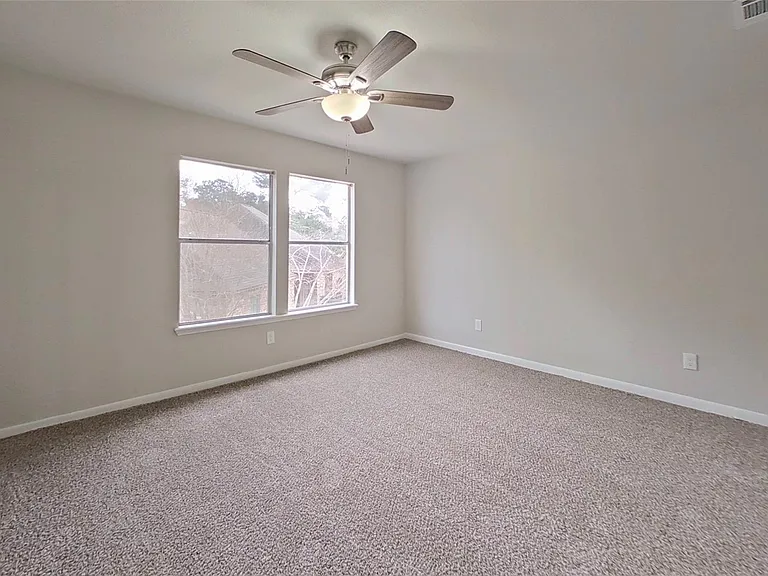 20206 Lake Sherwood Dr — Photo 16