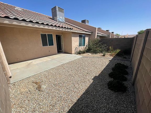 3rd image of 3148 S Melanie Dr
