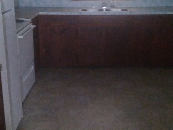 4th image of 1222 NW Ozmun Ave