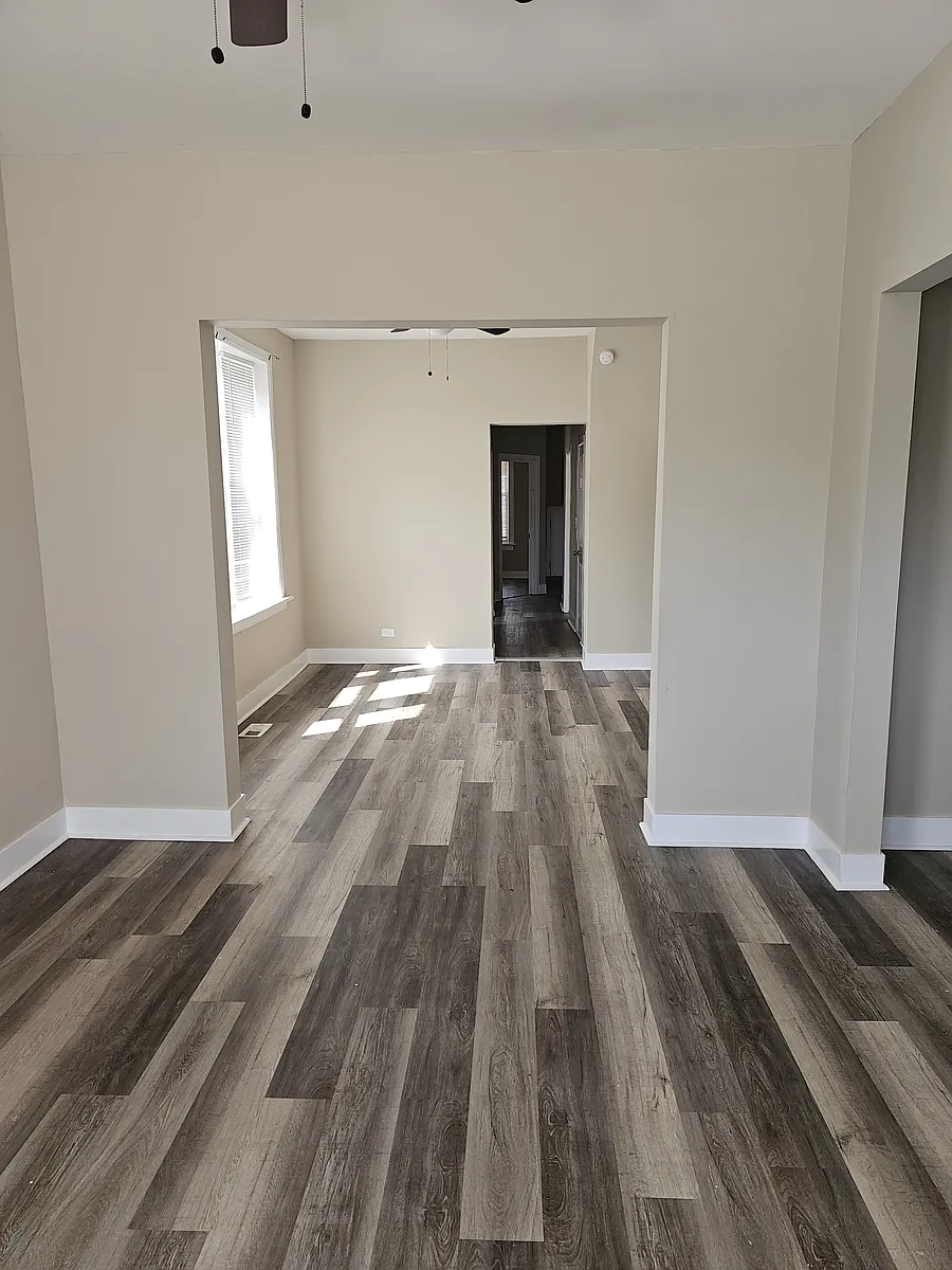 Building Photo - 1316 S Springfield Ave #1